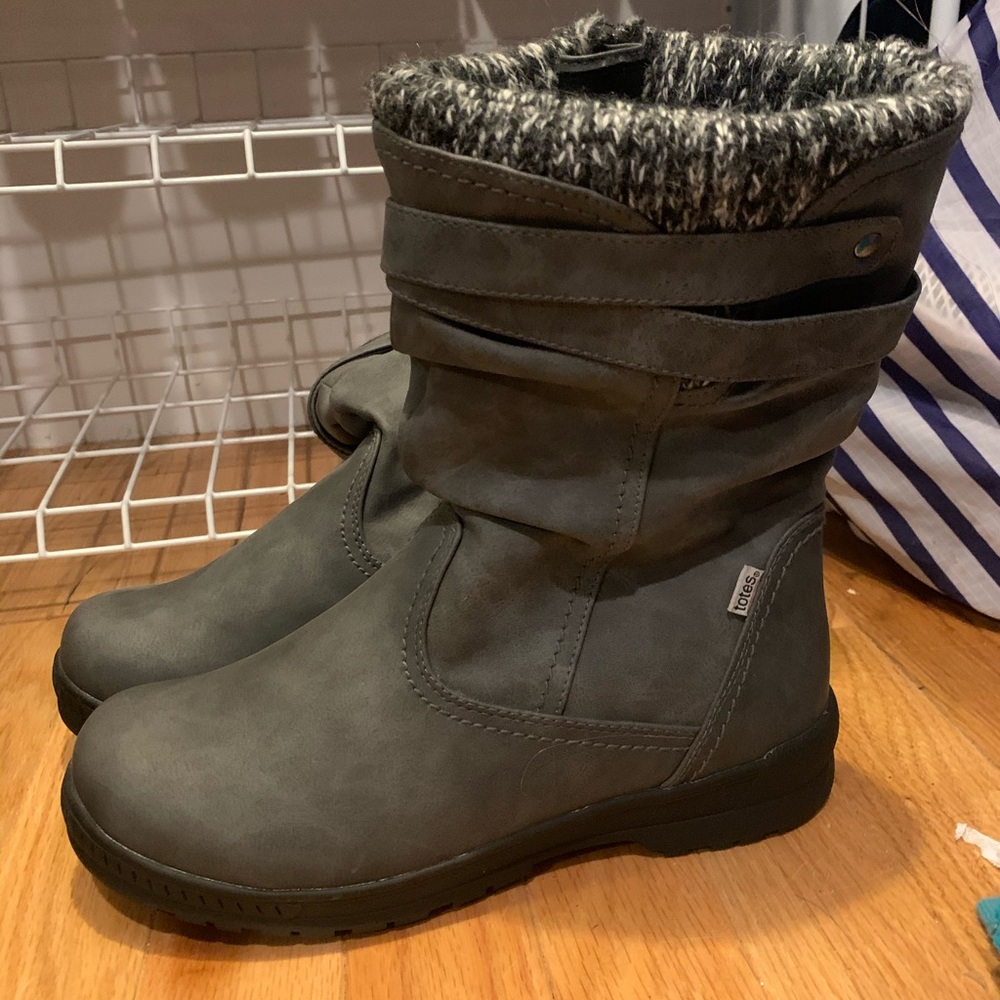 Boots - Picture 2 of 2